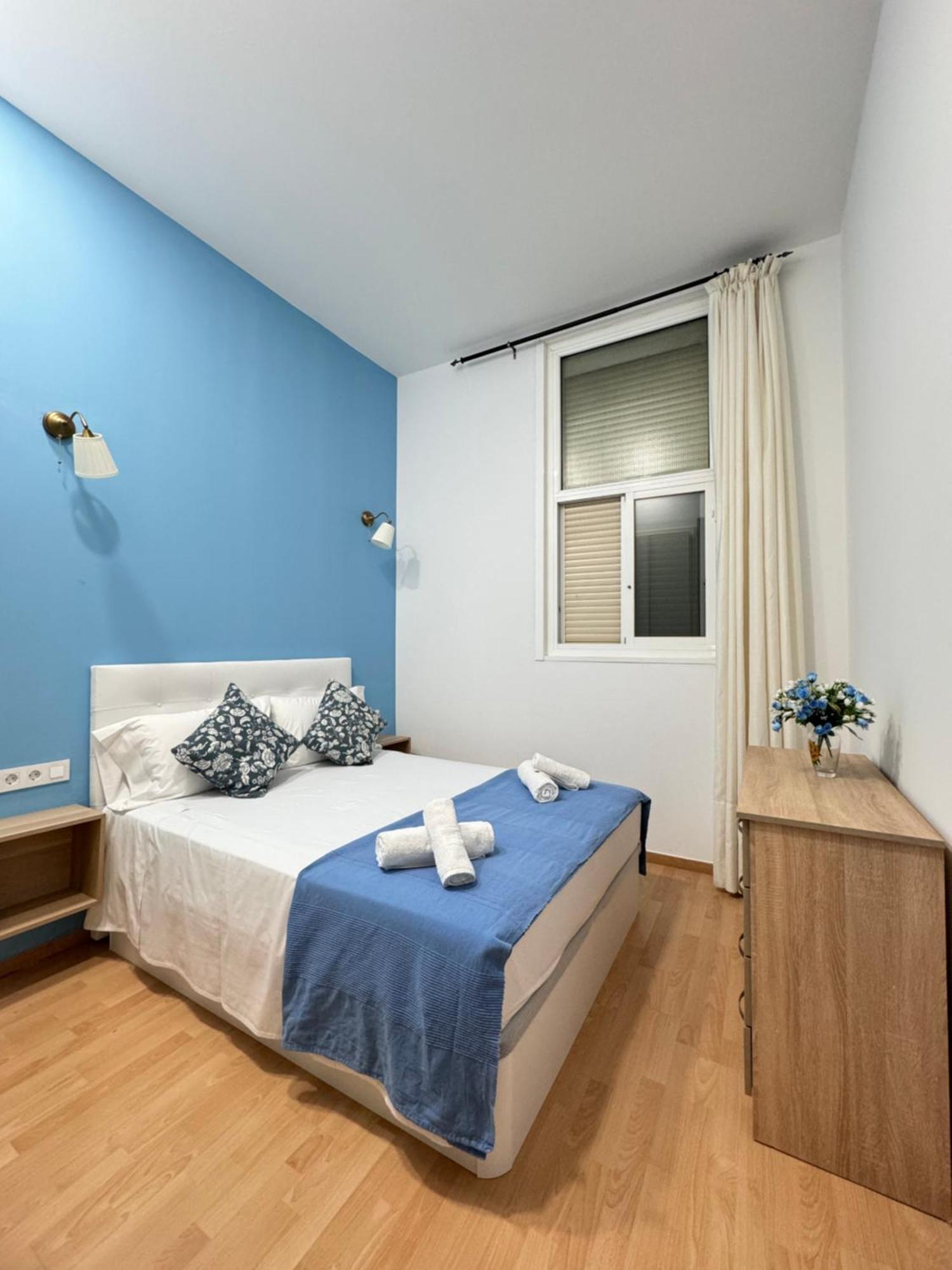 Pamis Apartament Sants, Barcellona Esterno foto