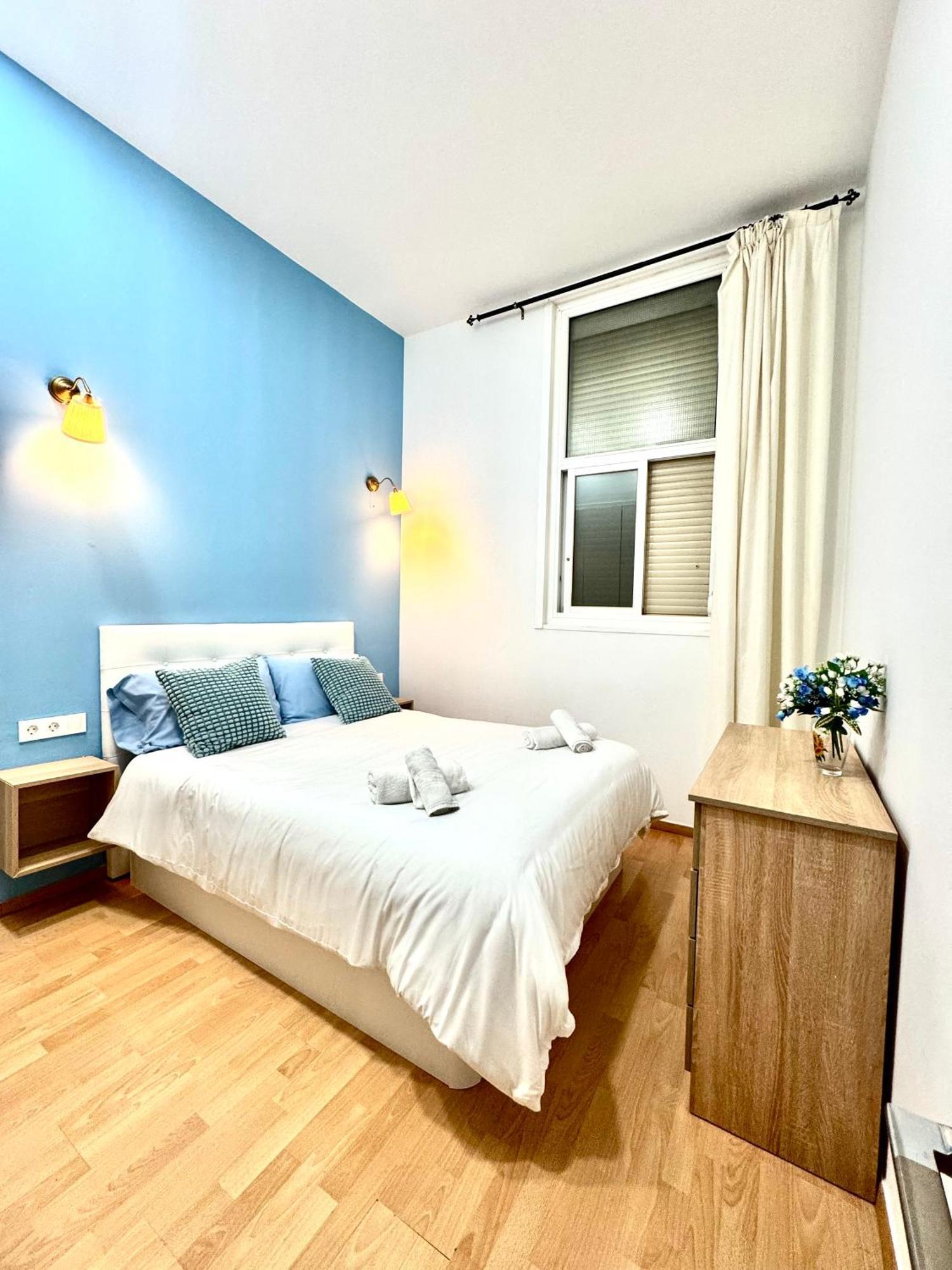 Pamis Apartament Sants, Barcellona Esterno foto